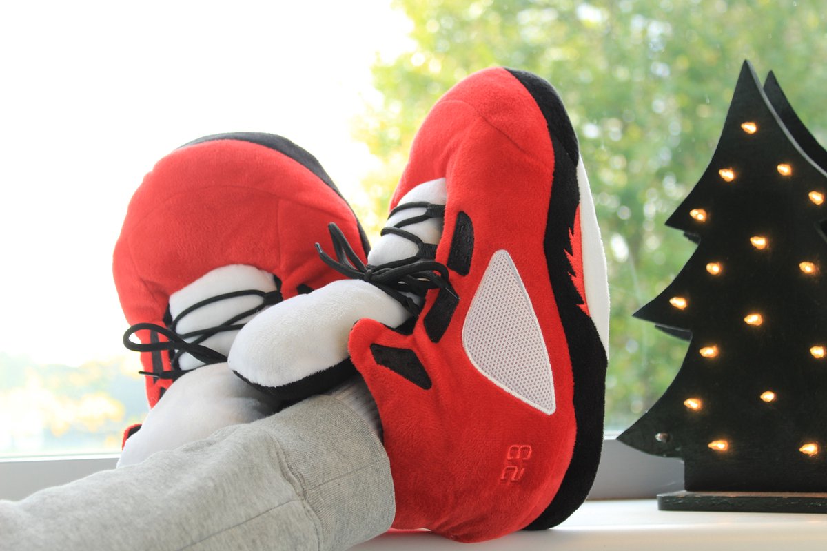 Footzynederland®J5 Red Vilz - Sneaker sloffen - Nike stijl - One size fits all - Pantoffels - jordan