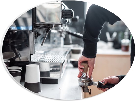 PVC Schuimplaat Ovaal - Koffiezetapparaat - Koffie - Drinken - Bekers - 28x21 cm Foto op Ovaal (Met Ophangsysteem)