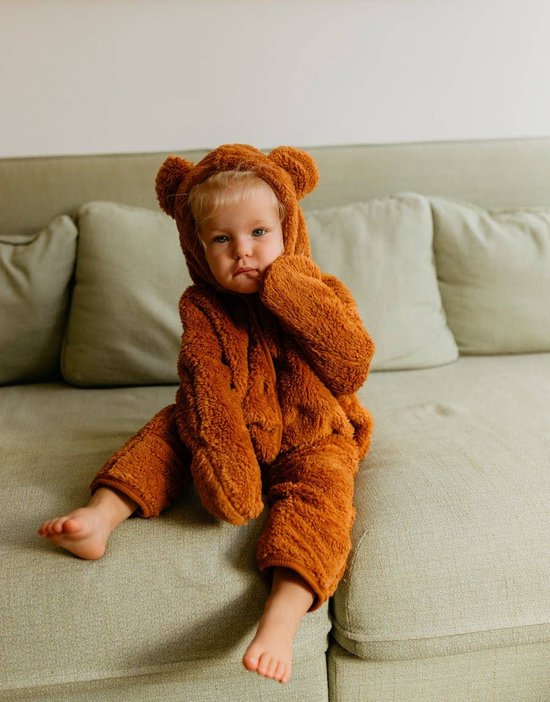 Cuddlebug Bear baby onesie - afsluitbare handjes en voetjes | Jacks & Jassen | La Olivia Kids