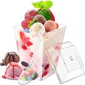 Plastic dessertschalen, 30 stuks dessertbekers met deksels en lepels, 150 ml dessertbekerset, herbruikbare, heldere dessertglazen, dessertbekers voor dessertpuddingmoussefeest