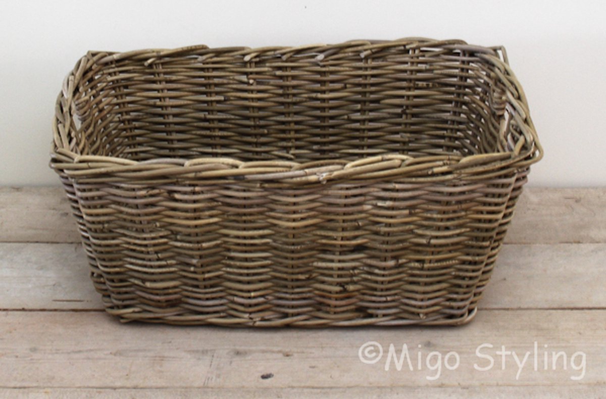 Migo Styling - Opbergmand - Wasmand - Fietsmand - Riet - Rotan - Strijkmand - 63 x 40 x H30 cm - Incl Ty-raps