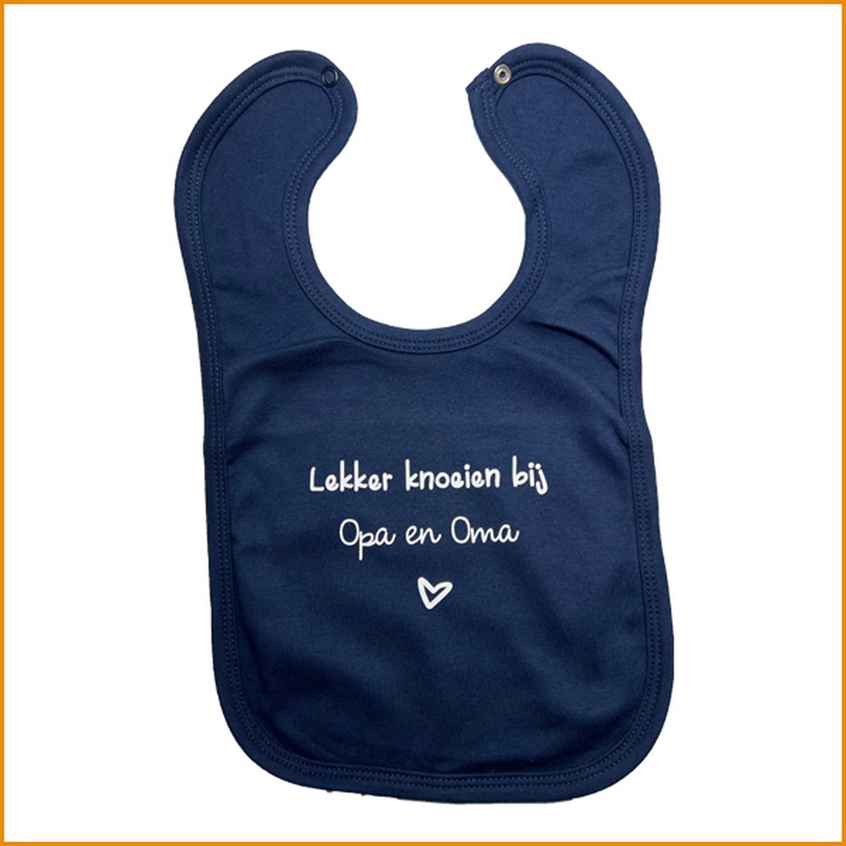 Slab - Navy Blauw - met tekst "Lekker knoeien bij" - gepersonaliseerd met zelf in te vullen naam - drukknoopsluiting - 100% katoen