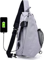 De Ultieme Crossbody Bag! Schoudertas met USB-poort biedt stijl en functionaliteit. Waterafstotend, anti-diefstal design, ideaal voor reizen. Oplaadbaar, compact en veilig. Grijp nu jouw moderne schoudertas voor ultiem gemak onderweg!