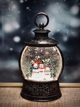 Lantaarn sneeuwbol kerst muziek 24 cm hoog - kunststof - decoratiefiguur - interieur - cadeau - geschenk - kerstcollectie - kerstman - kerstdecoratie – kerstfiguur - interieurdecoratie