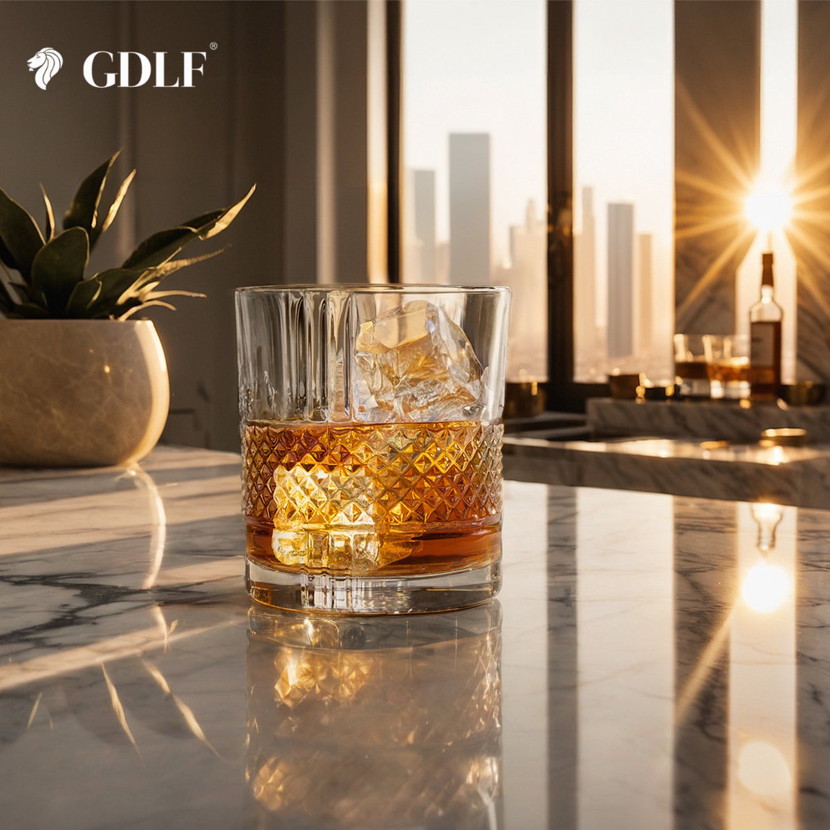 GDLF® Kristal Superior Whiskey Glazen Set in Luxe Geschenkdoos | Whiskey Set | Hoogwaardig 100% Lood-Vrij Kristal | Made in Italie | Luxe Waterglazen , Gin Tonic Glazen en Likeurglazen | Cadeau voor Man & Vrouw — cadeau in Kookcadeaus - foto 3