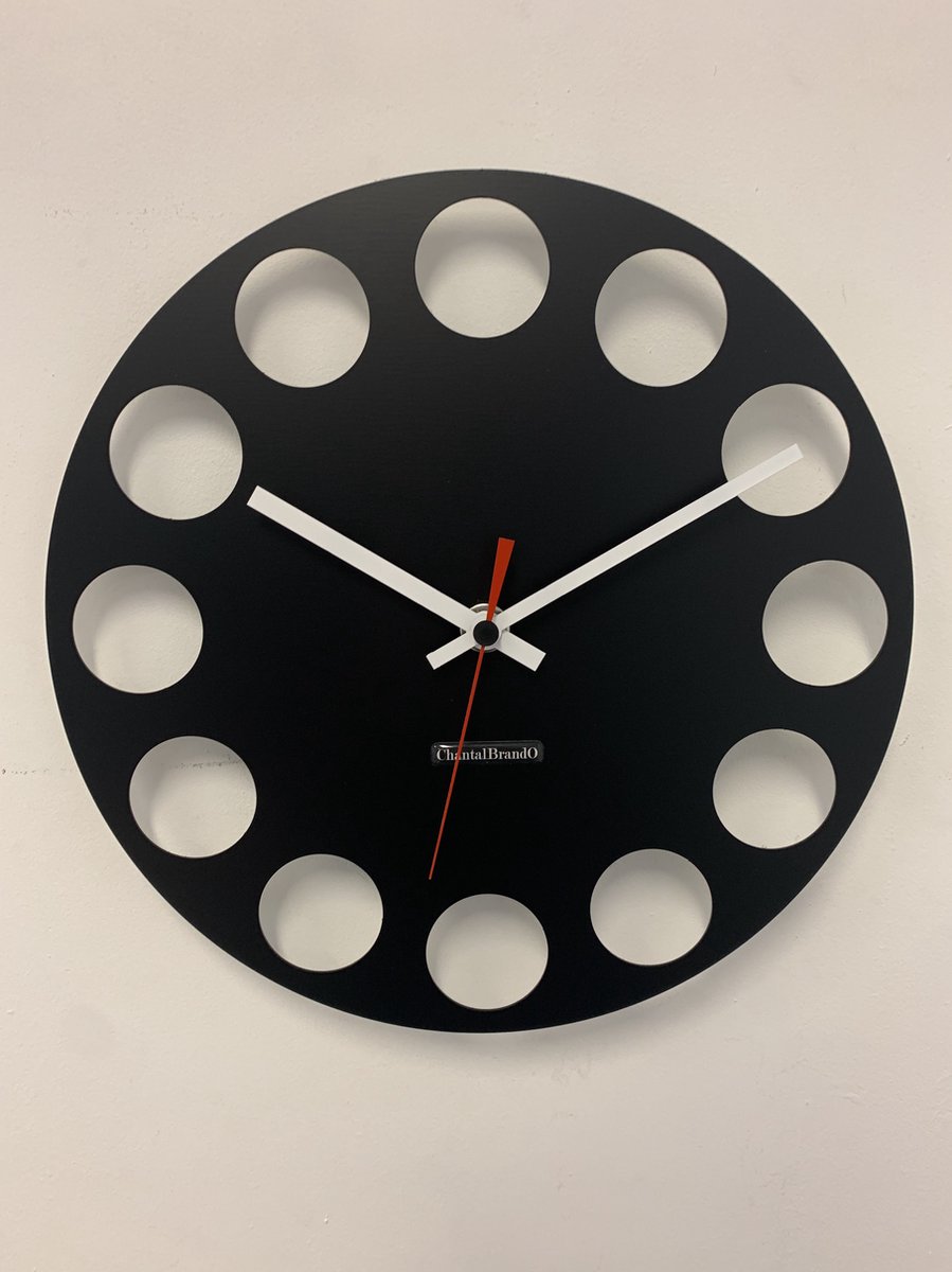 Wandklok CHANTALBRANDO -- BLACK TORNADO 34 -- MODERN DESIGN -- zwart