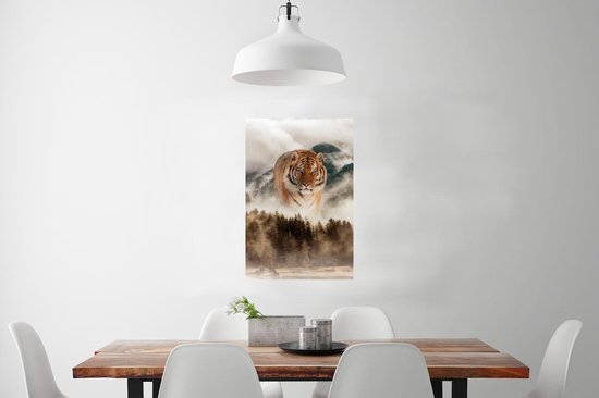 Affiche Tigre - Montagnes - Arbres - 60x90 cm
