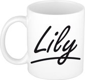 Lily naam cadeau mok / beker sierlijke letters - Cadeau collega/ moederdag/ verjaardag of persoonlijke voornaam mok werknemers