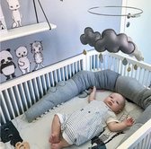 Tour De Lit Cadre De Lit Lit Bebe Oreiller D Alimentation Cuddle Crocodile Gris Bol Com