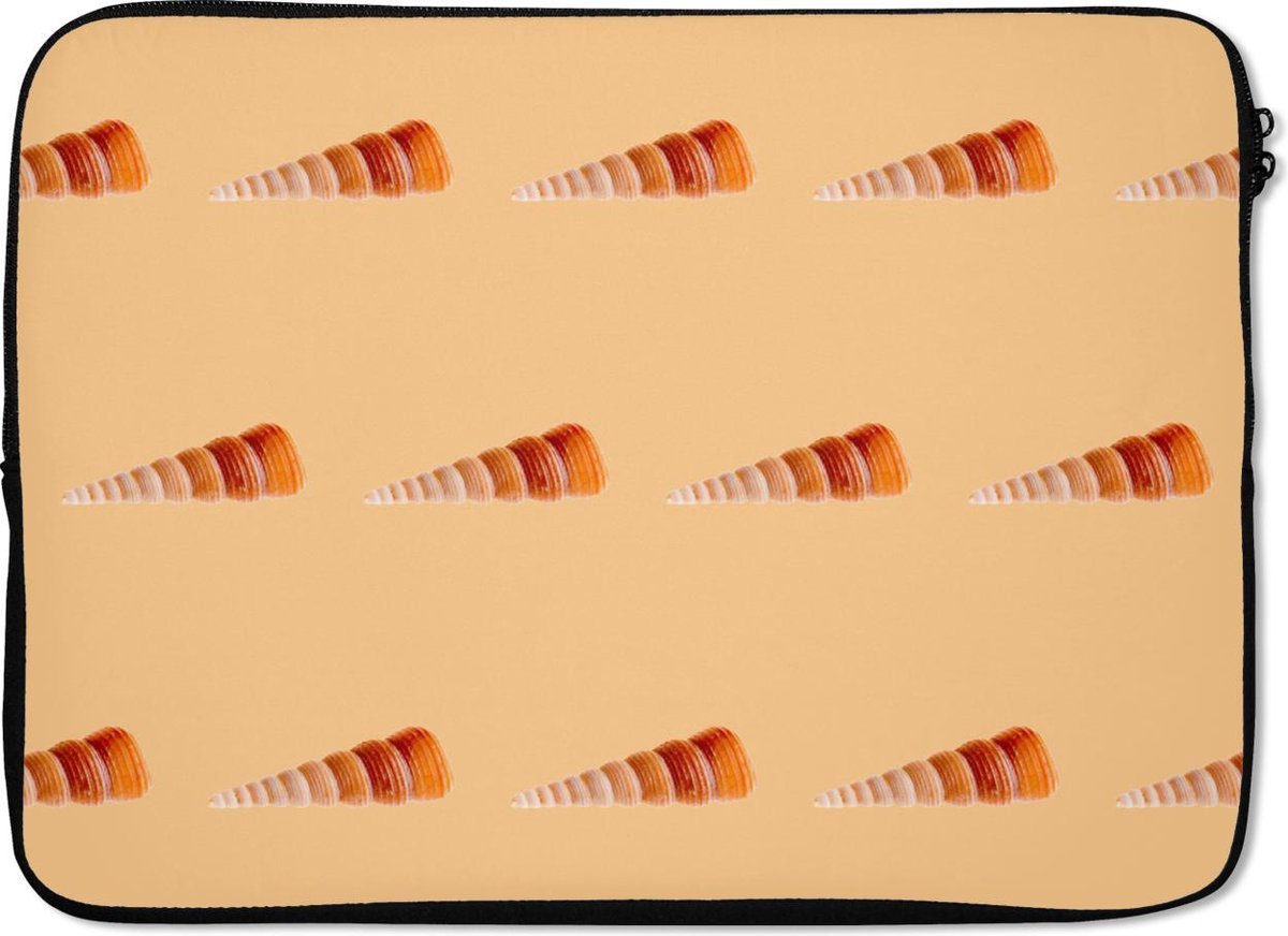 Laptophoes 14 inch - Schelpen - Patronen - Oranje - Laptop sleeve - Binnenmaat 33x23 cm - Zwarte achterkant