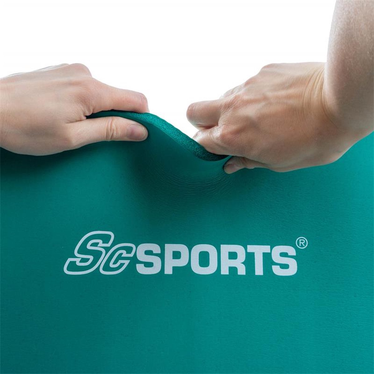 ScSPORTS® Gymnastikmatte 185 x 80 x 1,5 grün mit Ösen 1 St | Shop Apotheke