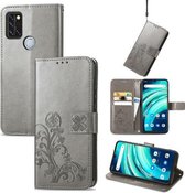 Voor UMIDIGI A9 Pro Vierbladige Sluiting Reliëf Gesp Mobiele Telefoon Bescherming Lederen Case met Lanyard & Kaartsleuf & Portemonnee & Beugel Functie (Grijs)