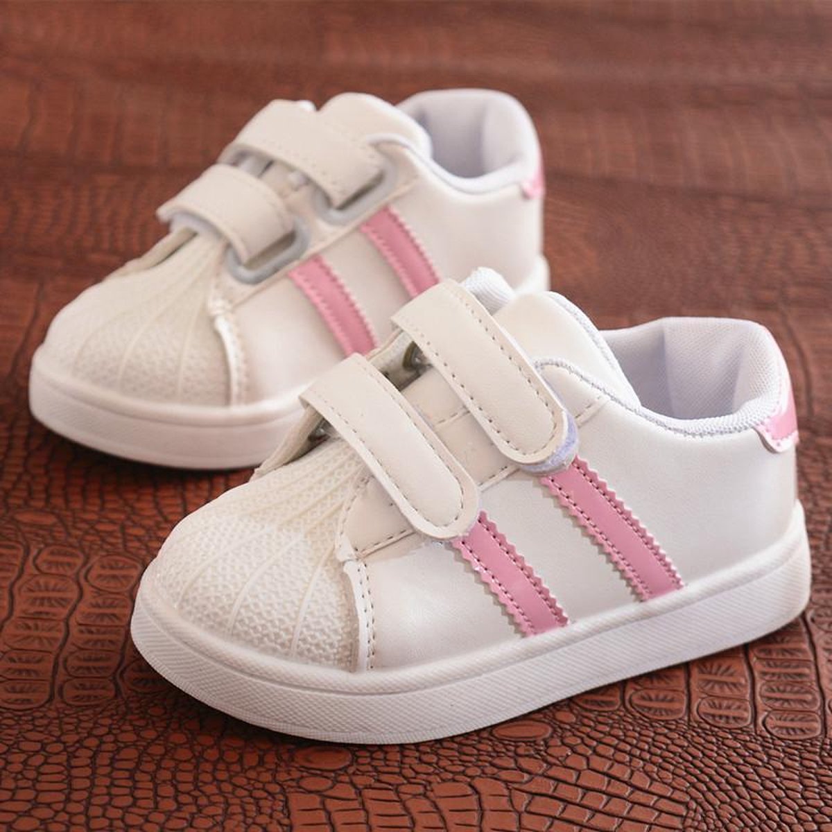 Sneakers-Wit-Roze-Strepen-Kinderschoenen-Schoenen-Maat-26-Fresh-Kids