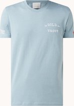 In Gold We Trust T-shirt met logoborduring - Licht Blauw - Maat XXL