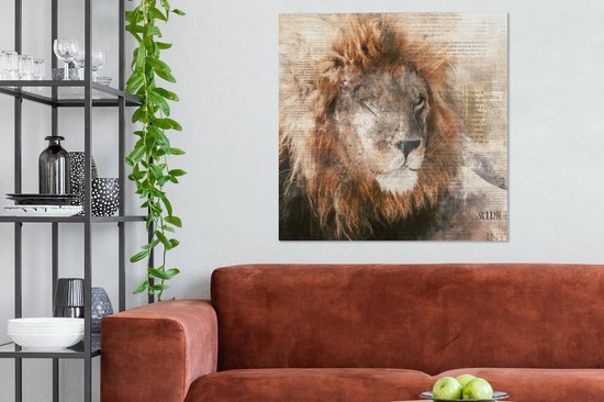 Canvas Schilderij Leeuw - Krant - Kleuren - 90x90 cm - Wanddecoratie