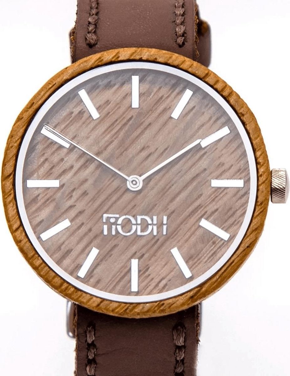 FIODH Handgemaakte Whiskywatch uit Schotland | Horloge van whiskyvaten met bruin leer - Uniek - Handmade in Scotland