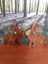 Konijnen beeldjes set van 2 silhouet konijnen hout van G.Wurm  25x20x3 cm
