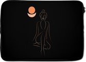 Laptophoes 13 inch - Vrouw - Line art - Gold - Meditatie - Laptop sleeve - Binnenmaat 32x22,5 cm - Zwarte achterkant