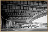 JUNIQE - Poster met kunststof lijst Airplane Hangar -40x60 /Grijs