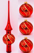 Set met Rode Kerstboom Piek en Drie Rode Glanzende Kerstballen (van glas 8 cm) met Luxe Gouden Glitter Decoratie