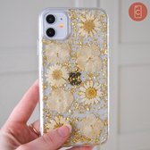 Casies Apple iPhone 11 gedroogde bloemen hoesje - Dried flower case Daisy - Soft case TPU droogbloemen - transparant