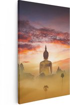 Artaza Canvas Schilderij Boeddha Beeld In De Mist - 20x30 - Klein - Foto Op Canvas - Canvas Print