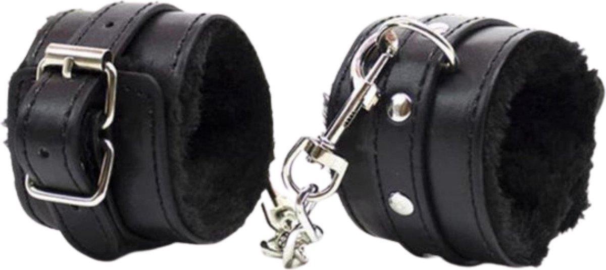 Goedkoopste Bondage Handboeien Erotiek Set voor BDSM - Seksspeeltjes - Lederen Handboeien & Metalen Ketting - Sex Toys