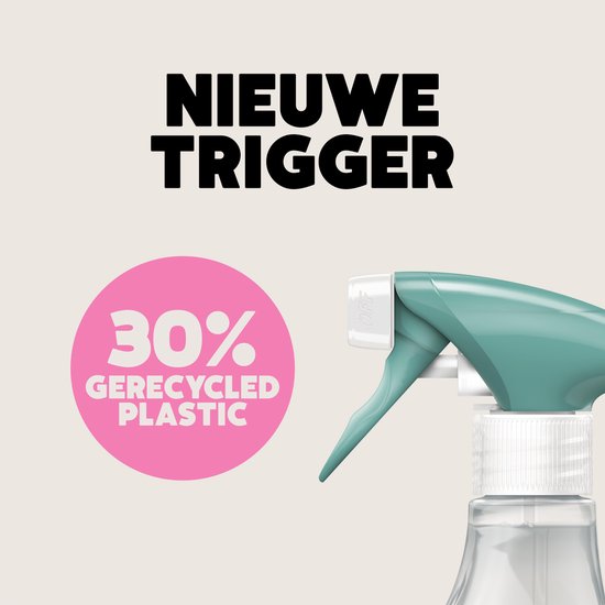 Close-up van een groene spuitkop met de tekst 'NIEUWE TRIGGER' en '30% GEREcycled PLASTIC'.