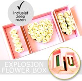 LOVELO®️ Explosion Flower Box I LOVE U - Luxe Geschenkdoos - Flowerbox - Giftbox - Explosion Box - 25 x 25 x 18 cm - Roze - Inclusief Zeep Rozen
