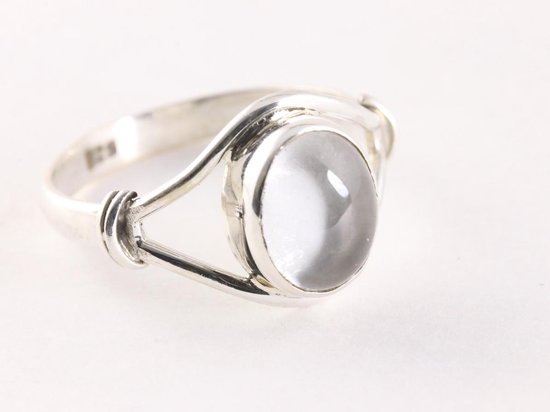 Opengewerkte zilveren ring met bergkristal - maat 18