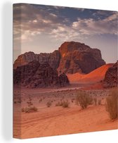 Canvas Schilderij Wadi Rum - Woestijn - Berg - 20x20 cm - Wanddecoratie