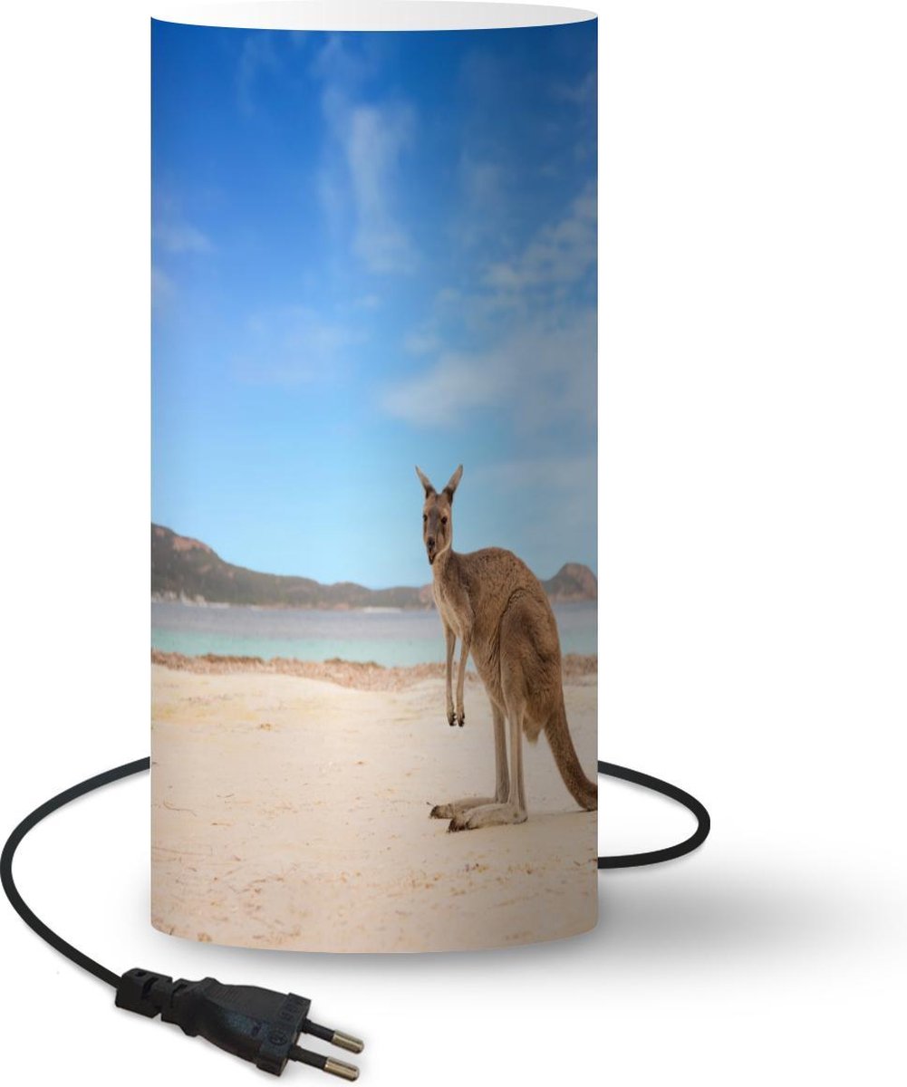 Lamp - Nachtlampje - Tafellamp slaapkamer - Strand - Kangoeroe - Australië - 54 cm hoog - Ø24.8 cm - Inclusief LED lamp