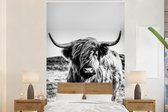 Behang - Fotobehang Schotse hooglander - Zwart - Wit - Breedte 200 cm x hoogte 300 cm