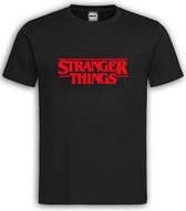 Zwart T shirt met rood "Stranger Things" tekst maat L