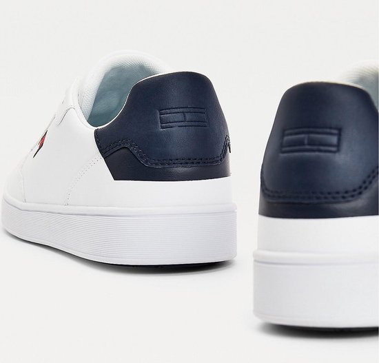 Tommy Hilfiger Sneakers - Maat 42 - Mannen - Wit - Donker blauw | bol.com