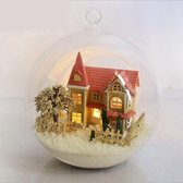 Miniatuur bouwpakket in glazen bal- 2009 - Lolita dream homes