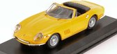 De 1:43 Diecast Modelcar van de Ferrari 275 GTB/4 Spider van 1966 in Yellow. De fabrikant van het schaalmodel is Best Model. Dit model is alleen online verkrijgbaar