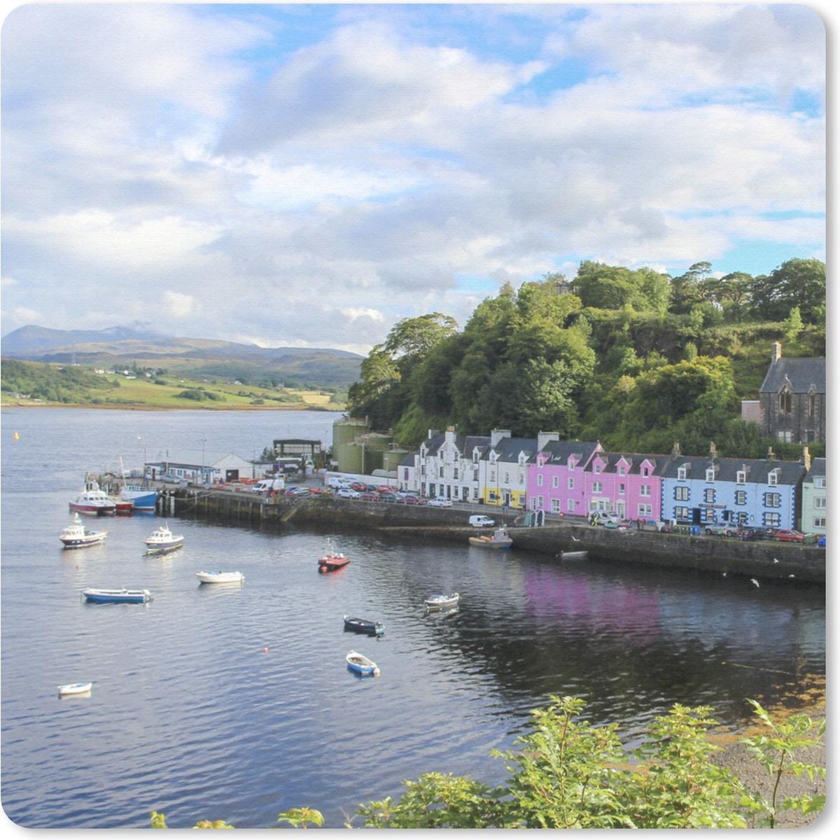 Muismat 30x30 cm - Mousepad Traditionele gebouwen in haven Skye - Muismatten