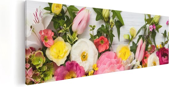 Artaza Canvas Schilderij Bloemen Op Een Witte Houten Achtergrond - 60x20 - Foto Op Canvas - Canvas Print