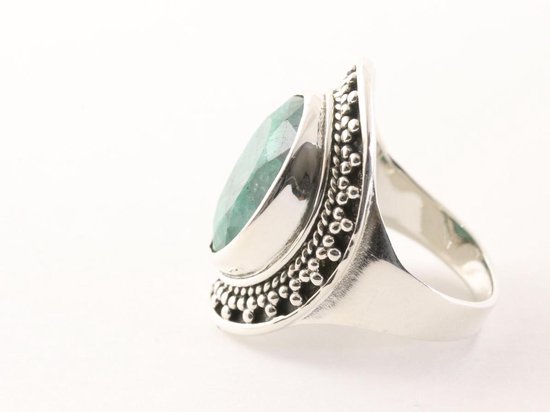 Bague artisanale en argent avec émeraude - taille 17