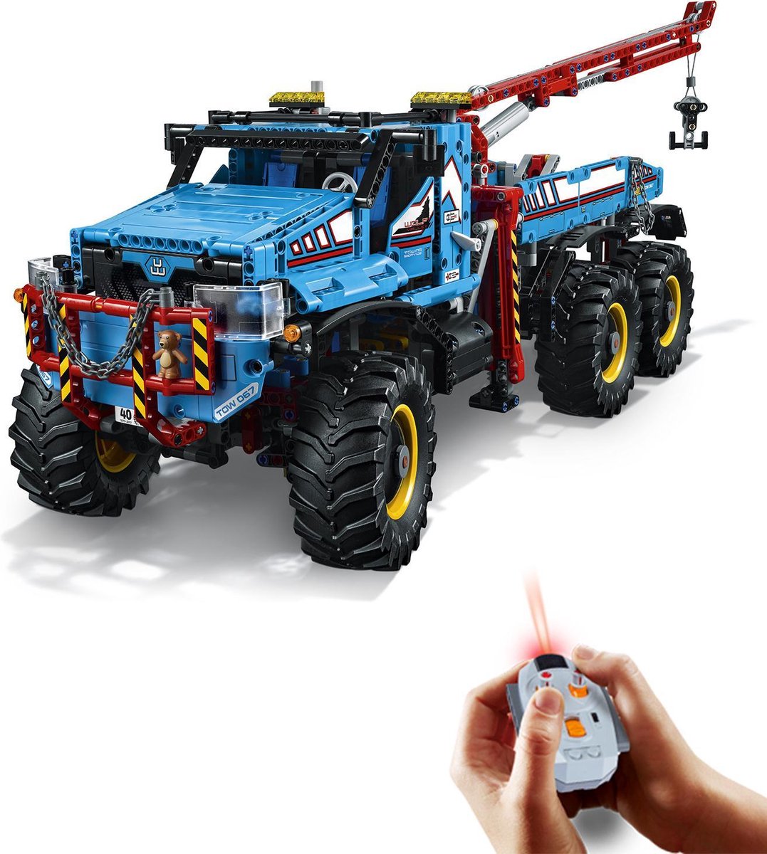 LEGO Technic 6x6 Allterrain-sleepwagen - 42070 | bol.com