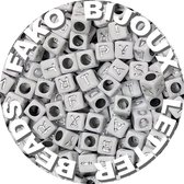 Fako Bijoux® - Letterkralen Vierkant - Letter Beads - Alfabet Kralen - Sieraden Maken - 6mm - 500 Stuks - Wit/Zilver