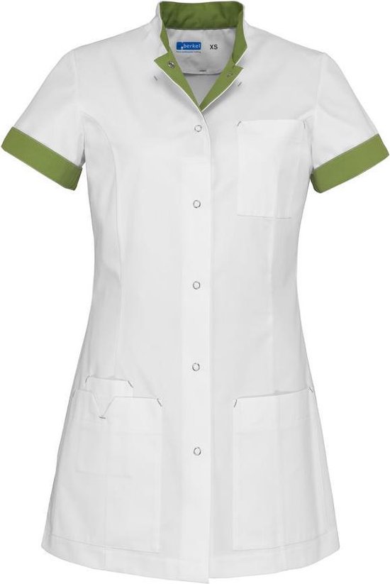 Witte Berkel zorgjas met groene accenten op kraag en mouwen, opgestikte zakken.