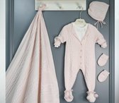 Baby Geschenktset 5 delig 100% Bio-Katoen,naadloos gebreid. Geboorte set bestaat uit: deken met kant, babypakje, mutsje, slofjes, handschoenen. Kraam cadeau, babyshowerset