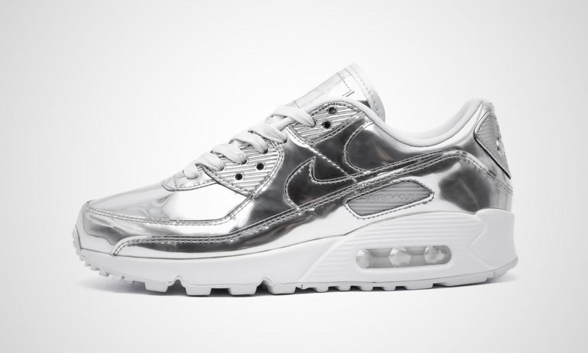 nike air silver shoes