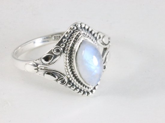 Bague en argent finement travaillée avec pierre de lune arc-en-ciel - taille 17,5