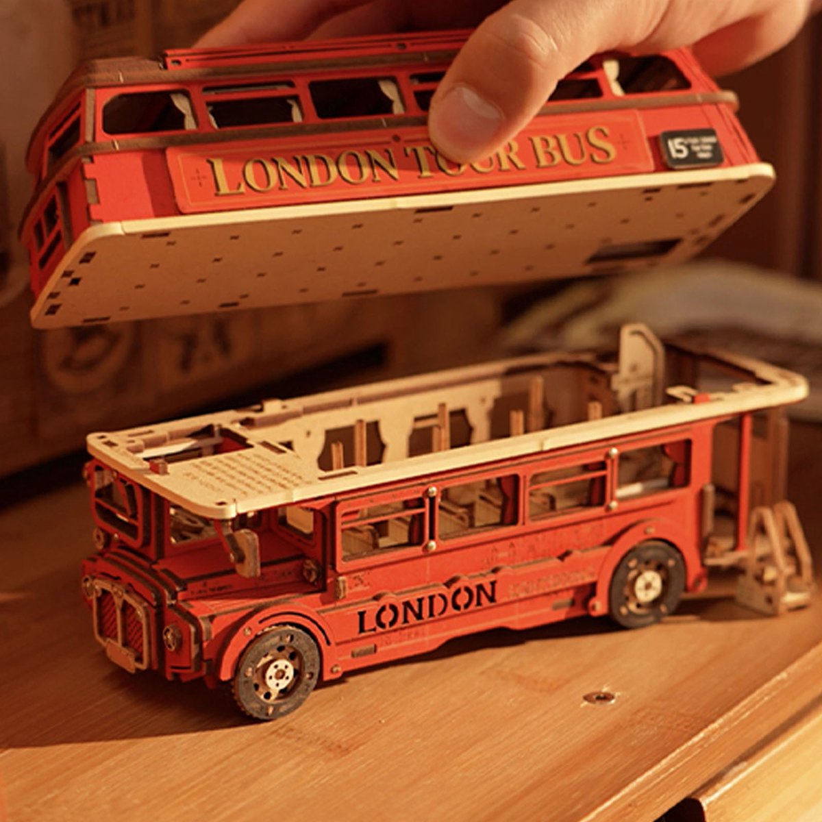 Robotime Rolife London Tour Bus TGM02 - Knutselen - Londen bus - DIY - Houten bouwpakket - Volwassenen - Creatief - Voertuigen — afbeelding 5