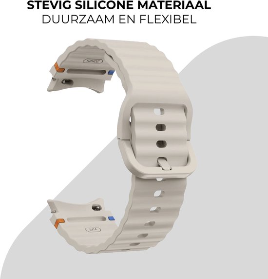 Crèmekleurig siliconen horlogebandje met golvend patroon en gesp sluiting.