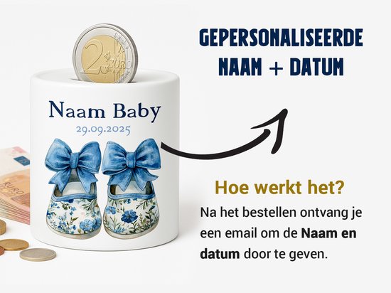 Gepersonaliseerde Baby Spaarpot - Met Naam en Geboortedatum - Blauwe Schoentjes van Lilly & Sam — afbeelding 2