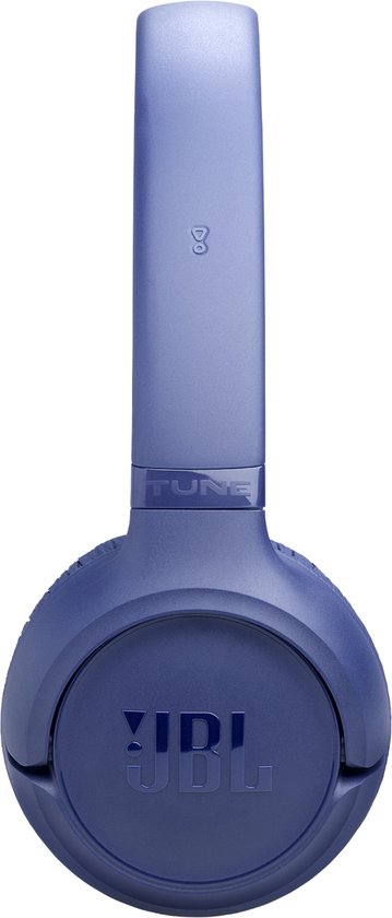 Blauwe JBL Tune koptelefoon met één oorschelp, de letters 'TUNE' zijn zichtbaar.